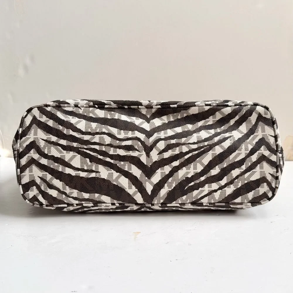 Michael Kors Jet Set Travel Vanilla Tiger Multifunction Tote Bag